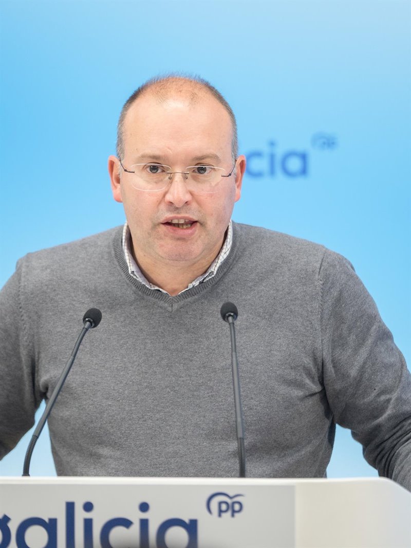 ep el secretario general del ppdeg miguel tellado en rueda de prensa