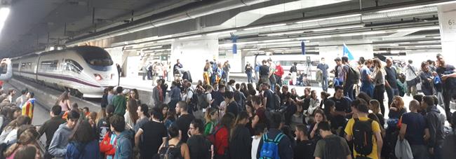 ep estudiantes cortanviasavela estacionsants durantehuelga