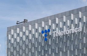 ep fachada del edificio de distrito telefonica a 20 de mayo de 2025 en madrid espana