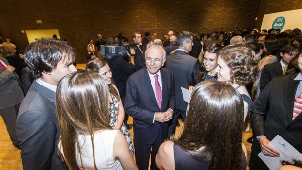 ep ifaine con beneficiariosbecascaixa