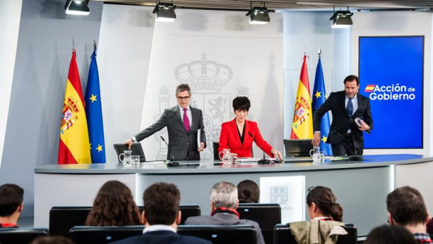 ep la ministra de inclusion seguridad social y migraciones elma saiz el ministro de la presidencia