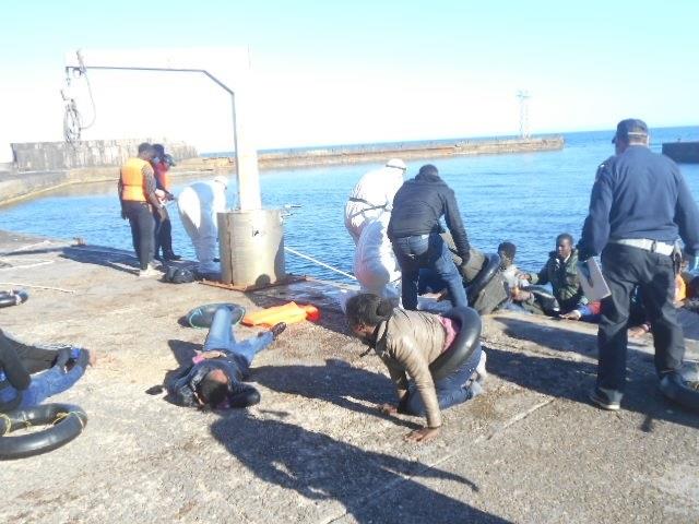 ep los ocupantesla patera desembarcanalboran
