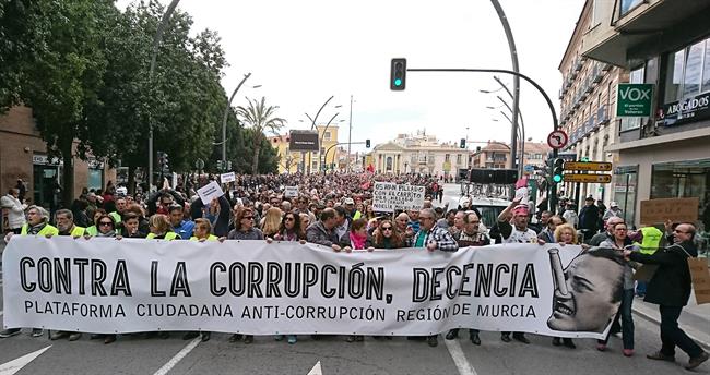 Miles de personas contra la corrupcción en Murcia | EUROPA PRESS ep milespersonasla corrupccionmurcia