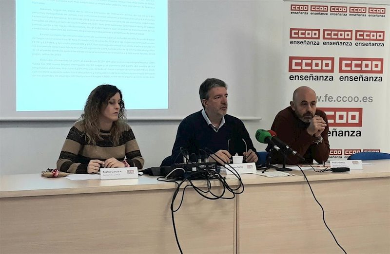ep paco garcia de la federacion de ensenanza de ccoo en rueda de prensa