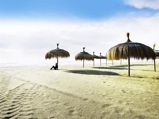 Playamar, El Retiro, Málaga, Playa, turismo, sombrilla, | EUROPA PRESS/ TUISMO COSTA DEL SOL ep playamar retiro malaga playa turismo sombrilla