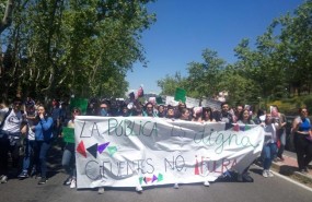 ep protestaestudiantesla universidad complutensecifuentes