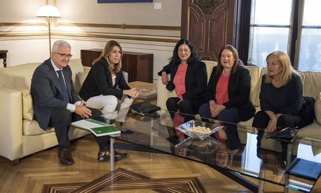 Susana Díaz recibe a familiares de García Caparrós | EUROPA PRESS/JUNTA DE ANDALUCÍA ep susana diaz recibefamiliaresgarcia caparros