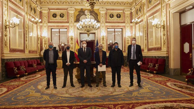 ep varios diputados de islas baleares se hacen una foto de familia en el congreso donde han
