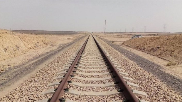 ep vias de tren en arabia saudi