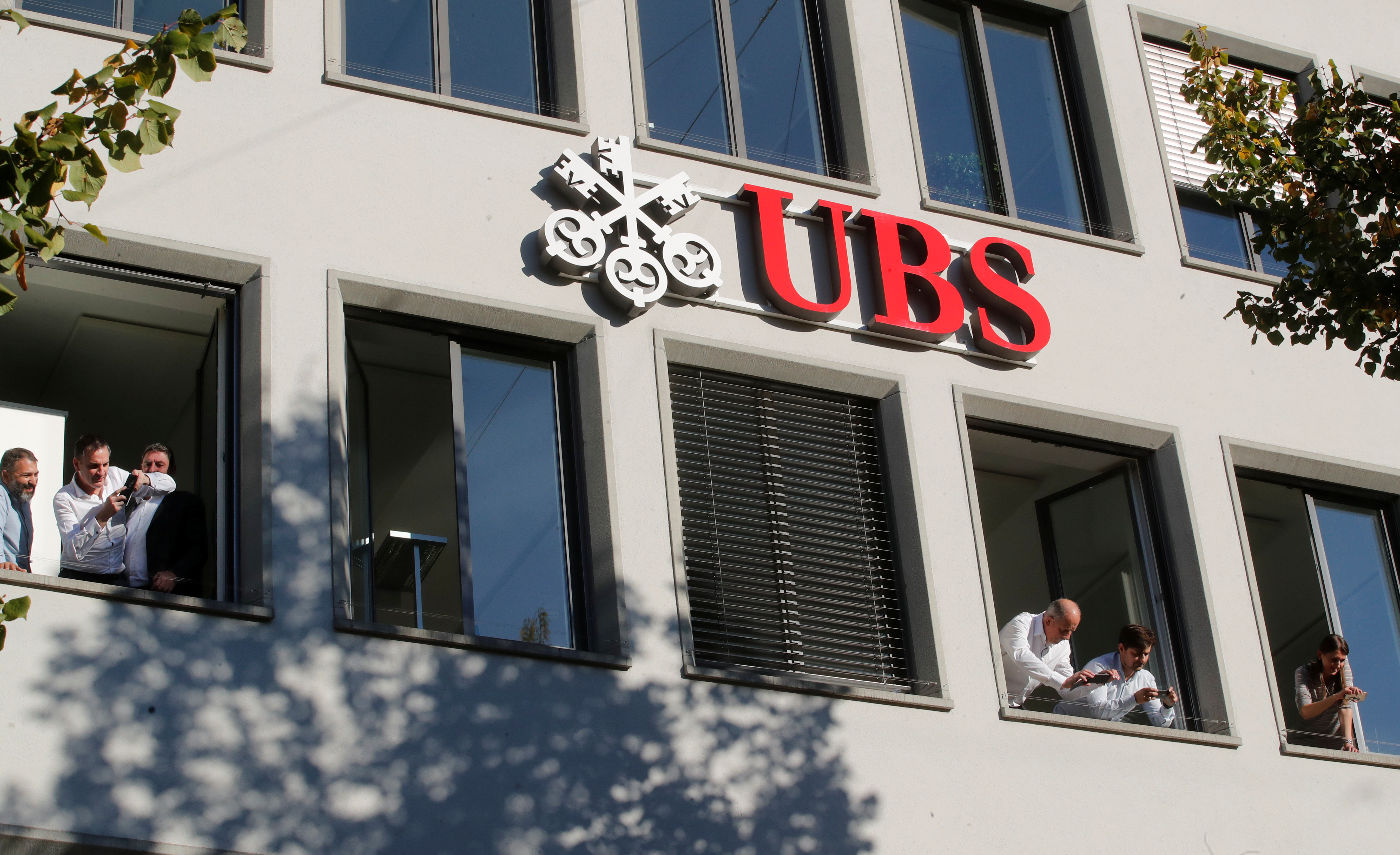 UBS cae un 4,5% en bolsa tras incumplir objetivos en 2019 y pese al buen resultado