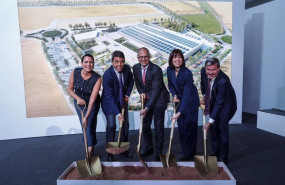 ep acto de colocacion de la primera piedra de la nueva planta de produccion de edwards lifesciences
