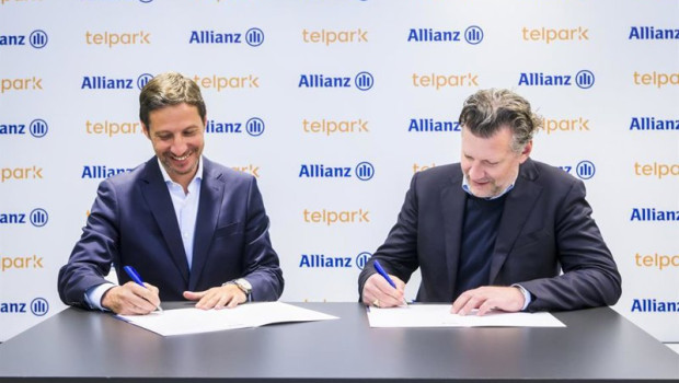 ep archivo   firma de colaboracion entre allianz y telpark