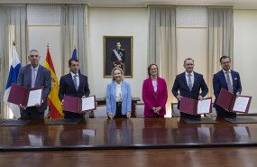 ep archivo   firma del acuerdo entre indra y bittium con la secretaria de estado de defensa amparo