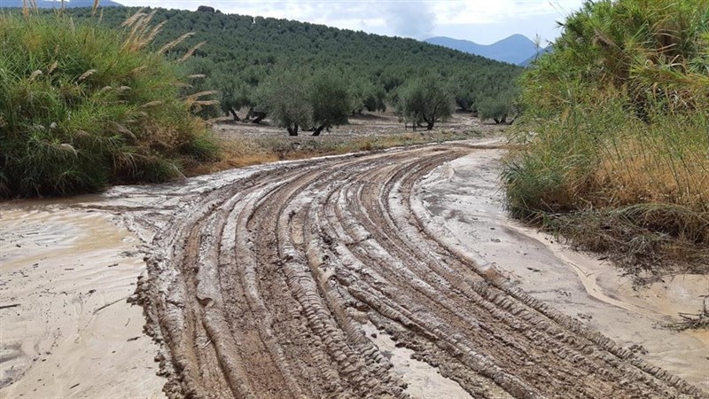ep camino afectado por las fuertes lluvias en torres