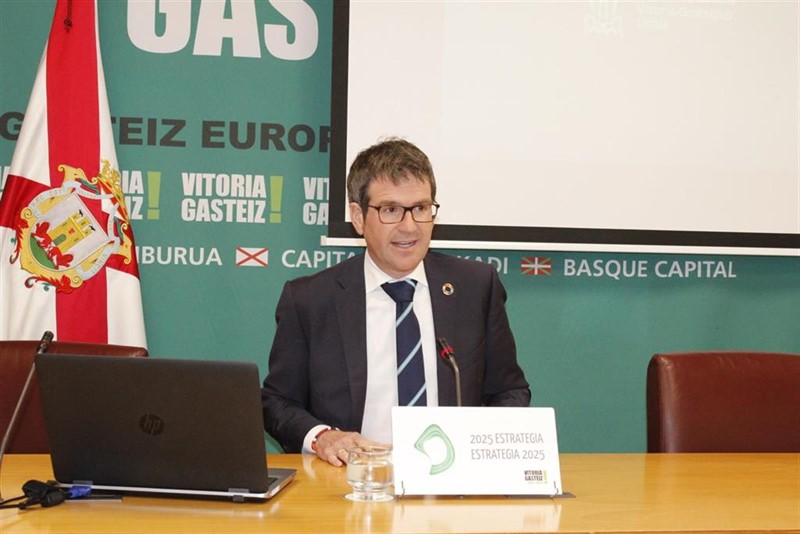 ep el alcalde de vitoria gorka urtaran