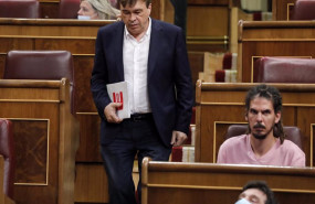 ep el diputado de teruel existe y presidente de la formacion tomas guitarte momentos antes de una