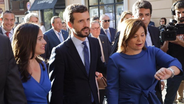 ep el lider del pp pablo casado a su llegada al palau de la generalitat valenciana para los actos
