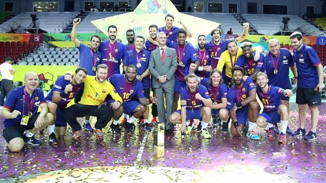 El FC Barcelona Lassa celebra su triunfo en la Super Globe | STEPHANE PILLAUD ep fc barcelona lassa celebratriunfola super globe