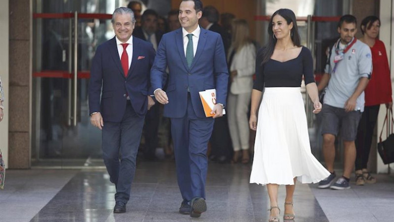 Imagen de recurso (I-D) del diputado de Ciudadanos en el Congreso, Marcos de Quinto, el vicepresidente regional, Ignacio Aguado, y la vicealcaldesa de Madrid, Begoña Villacís. | Eduardo Parra - Europa Press - Archivo ep imagen de recurso i-d del diputado de ciudadanos en el congreso marcos de quinto el