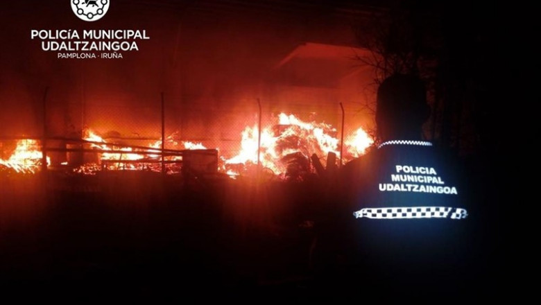 Incendio en Echavacoiz, Pamplona. | POLICÍA MUNICIPAL DE PAMPLONA ep incendioechavacoiz pamplona