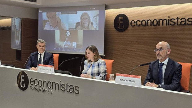 ep la secretaria de estado de comercio amparo lopez senovilla participa en la presentacion del ep la secretaria de estado de comercio amparo lopez senovilla participa en la presentacion del