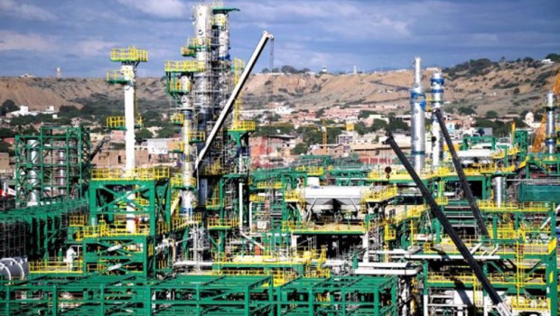 ep petroperu coloca 1000 millones de dolares en mercados internacionales para financiar la refineria