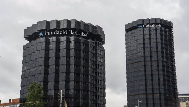 ep vista de la fachada de las torres la caixa a 23 de mayo de 2024 en barcelona catalunya espana