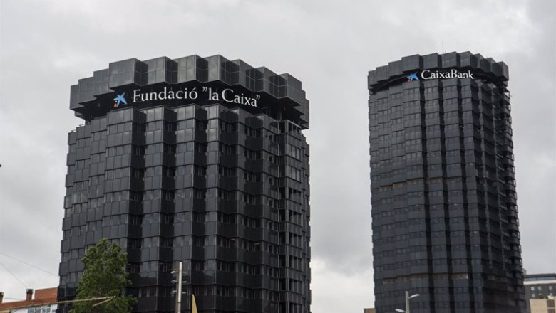 ep vista de la fachada de las torres la caixa a 23 de mayo de 2024 en barcelona catalunya espana ep vista de la fachada de las torres la caixa a 23 de mayo de 2024 en barcelona catalunya espana