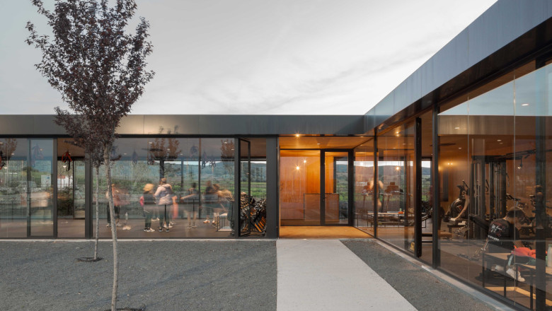 gimnasio luis c pea 103 1 