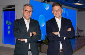 ep archivo de izquierda a derecha juan luis moreno chief innovation officer en the valley y javier ep archivo de izquierda a derecha juan luis moreno chief innovation officer en the valley y javier