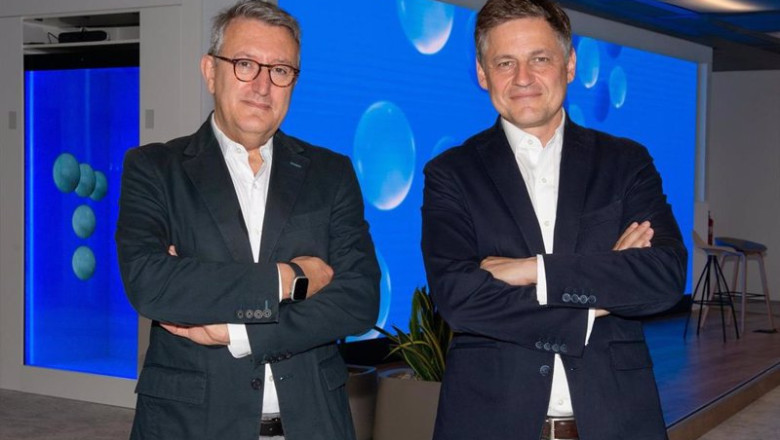ep archivo de izquierda a derecha juan luis moreno chief innovation officer en the valley y javier ep archivo de izquierda a derecha juan luis moreno chief innovation officer en the valley y javier