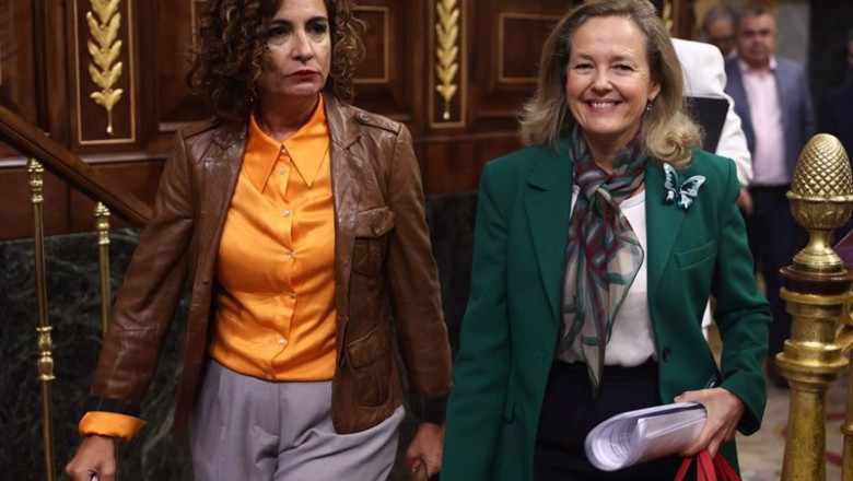 ep archivo la ministra de hacienda maria jesus montero i y la vicepresidenta primera del gobierno ep archivo la ministra de hacienda maria jesus montero i y la vicepresidenta primera del gobierno