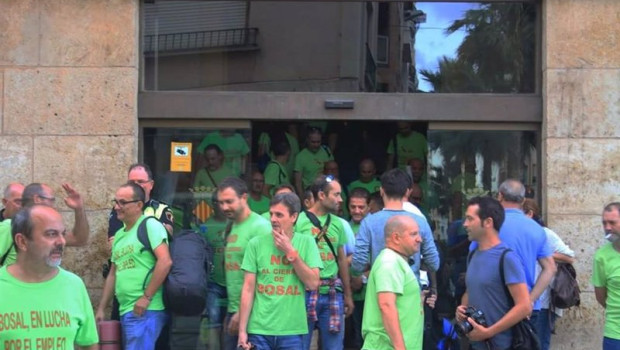 ep archivo   trabajadores de bosal en un conflicto laboral anterior en este caso en sagunto valencia