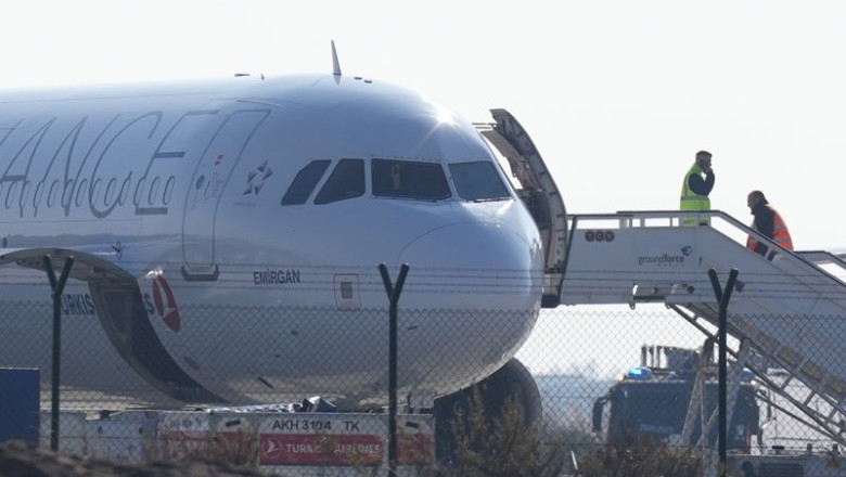 ep avion de turkish airlines en el que se ha detectado una amenaza de bomba