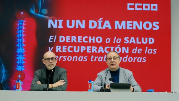 ep d i el secretario confederal de proteccion social y politicas publicas de ccoo carlos bravo y el