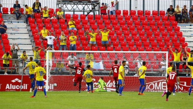 ep el cadiz sale lider de anduva
