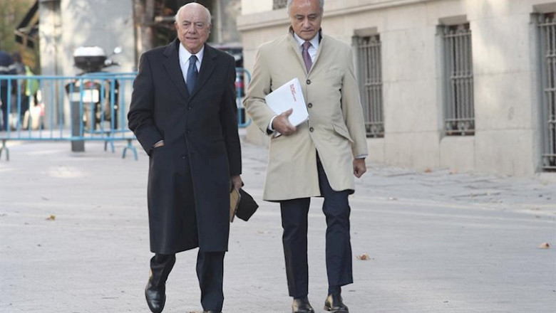 ep el expresidente del bbva francisco gonzalez izq a su llegada a la audiencia nacional junto a su ep el expresidente del bbva francisco gonzalez izq a su llegada a la audiencia nacional junto a su