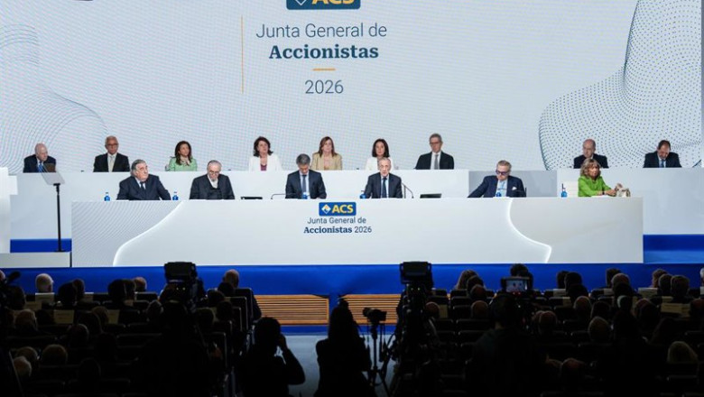 ep el presidente de acs florentino perez 1 fila 3d y el consejero delegado juan santamaria cases 1
