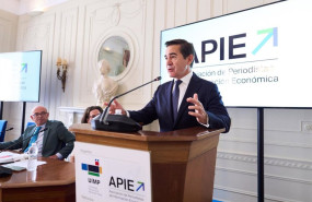 ep el presidente del bbva carlos torres vila inaugura el seminario de apie asociacion de periodistas