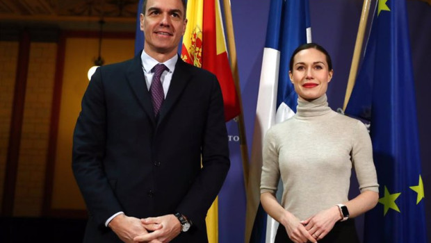 ep el presidente del gobierno pedro sanchez con la primera ministra de finlandia sanna marin
