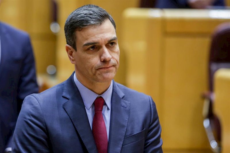 https://img2.s3wfg.com/web/img/images_uploaded/4/8/ep_el_presidente_del_gobierno_pedro_sanchez_durante_su_primera_sesion_de_control_en_el_senado_en.jpg