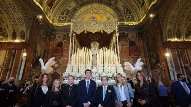 ep el vicepresidente de la junta y consejero juan marin en su visita a la basilica de la macarena en