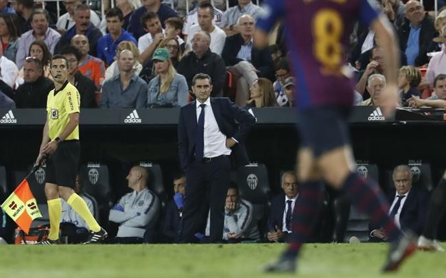El entrenador del FC Barcelona, Ernesto Valverde, en Mestalla | @LALIGA ep entrenadorfc barcelona ernesto valverde en mestalla