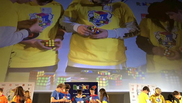 ep escolares participantes en el campeonato interescolar del cubo de rubik de 2018 celebrado en