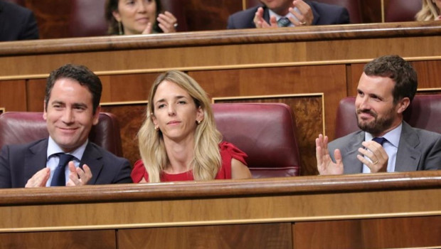 ep i-d el secretario general del pp teodoro gracia egea la portavoz del pp en el congreso cayetana