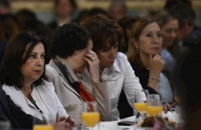 ep i-d la ministra de defensa en funciones margarita robles la ministra de trabajo en funciones