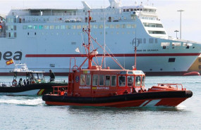 ep imagen de archivo de salvamento maritimo y guardia civil al interceptar en abril a inmigrantes y