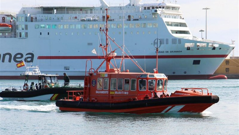 ep imagen de archivo de salvamento maritimo y guardia civil al interceptar en abril a inmigrantes y ep imagen de archivo de salvamento maritimo y guardia civil al interceptar en abril a inmigrantes y