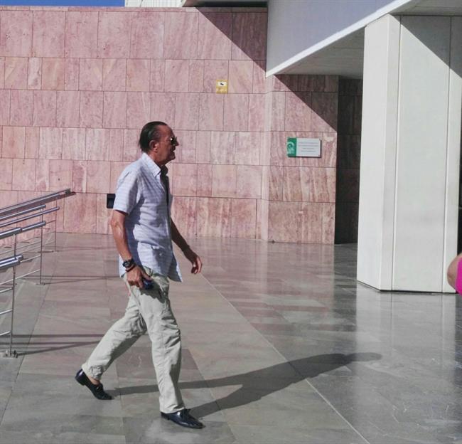 Julián Muñoz, exalcalde de Marbella, entrando en los juzgados | EUROPA PRESS/ARCHIVO ep julian munoz exalcaldemarbella entrandolos juzgados