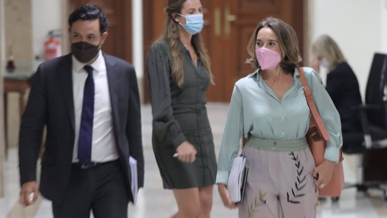 La portavoz del PP en el Congreso, Cuca Gamarra (d), se dirige a una Junta de Portavoces en el Congreso | EUROPA PRESS/E. Parra. POOL - Europa Press ep la portavoz del pp en el congreso cuca gamarra d se dirige a una junta de portavoces en el